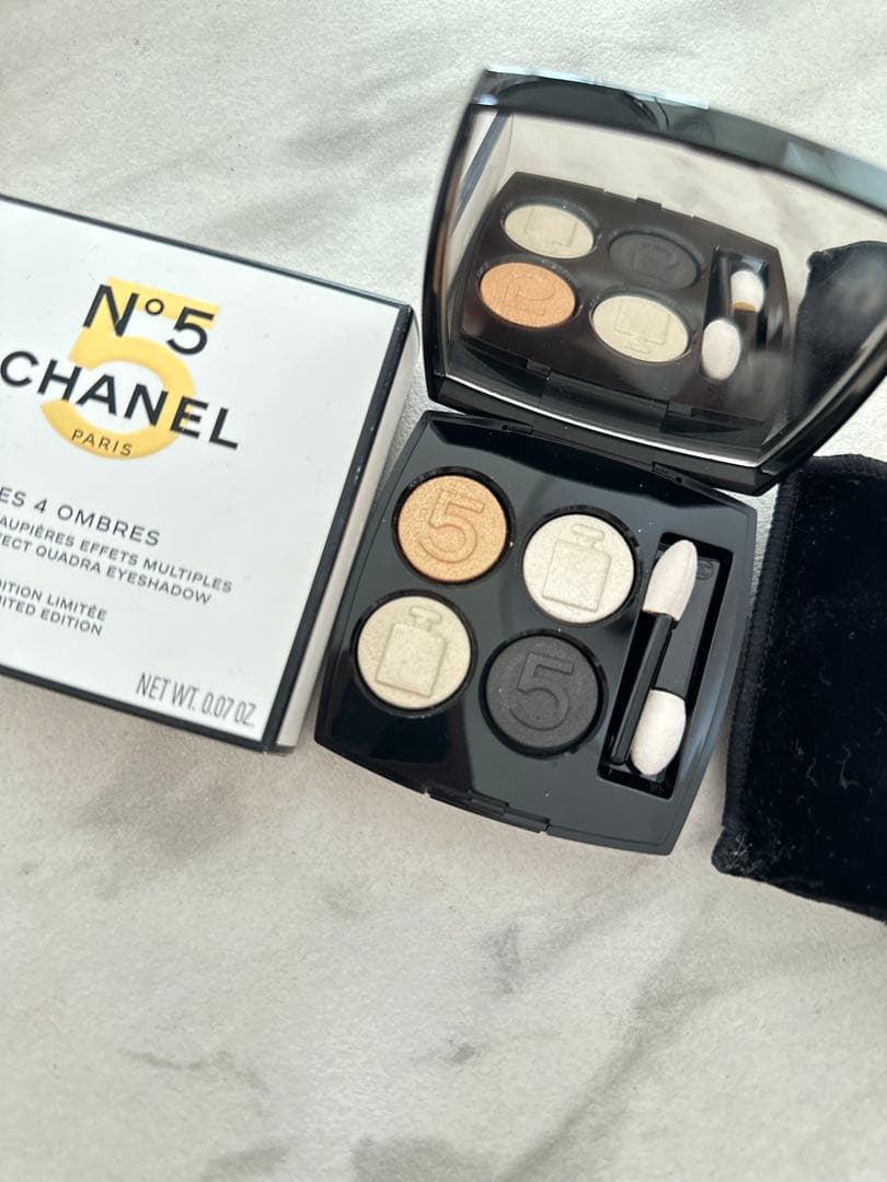 新品未使用品CHANEL N°5 4 OMBRES アイシャドウパレット 限定版