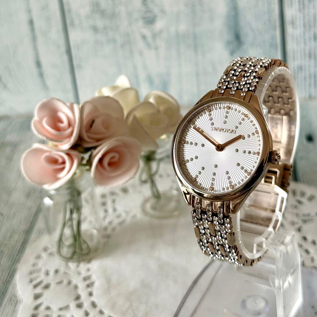 【希少】Swarovski スワロフスキー 腕時計 Attract ゴールド