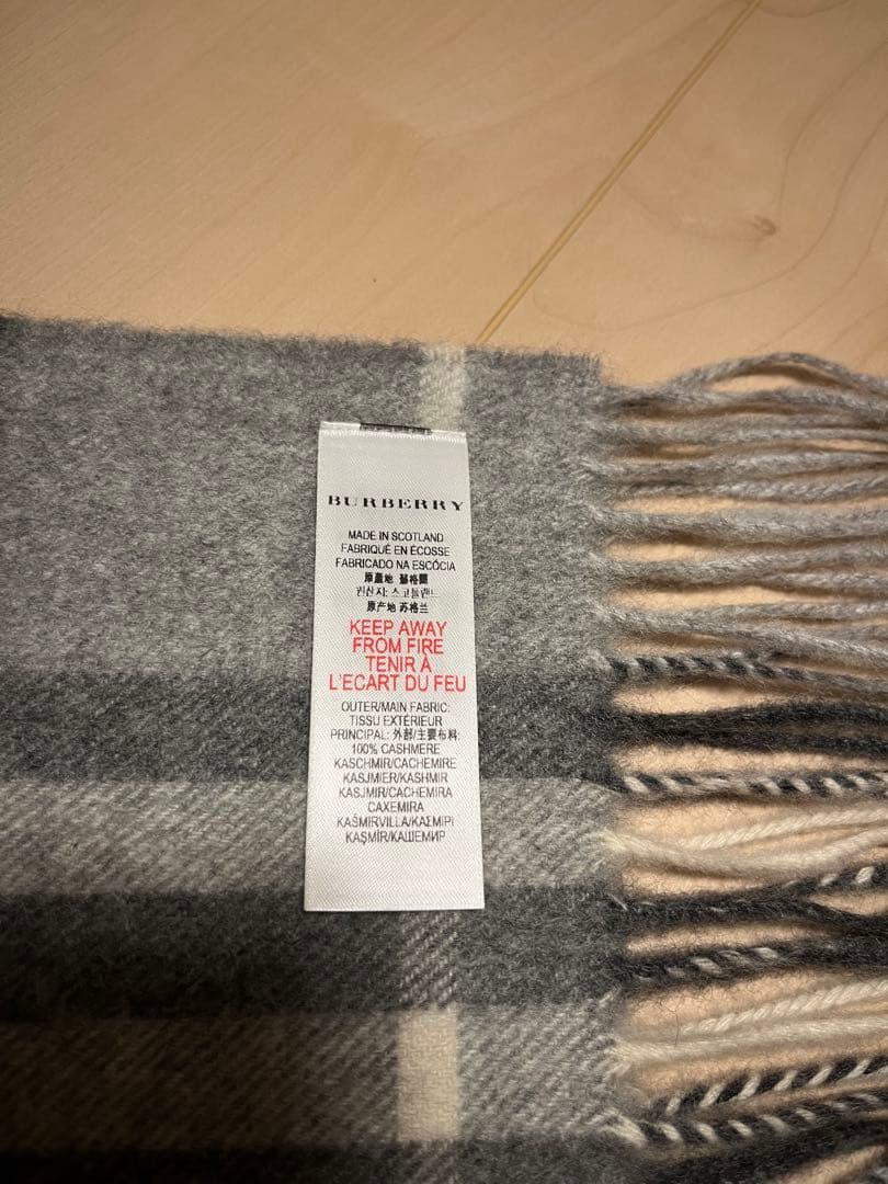 BURBERRY　バーバリー　マフラー　カシミア100％　タグ付き未使用品　小さ