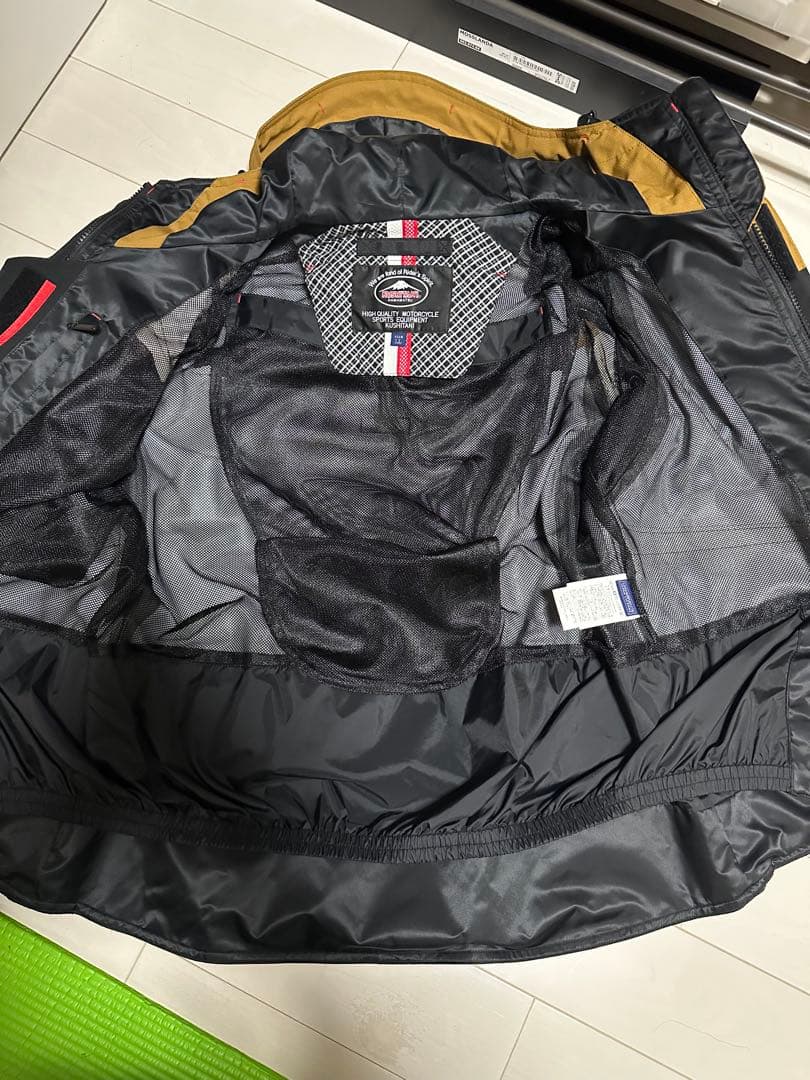 熊えり！！アロフトフードジャケット LLサイズ　脊髄プロテクター付き!