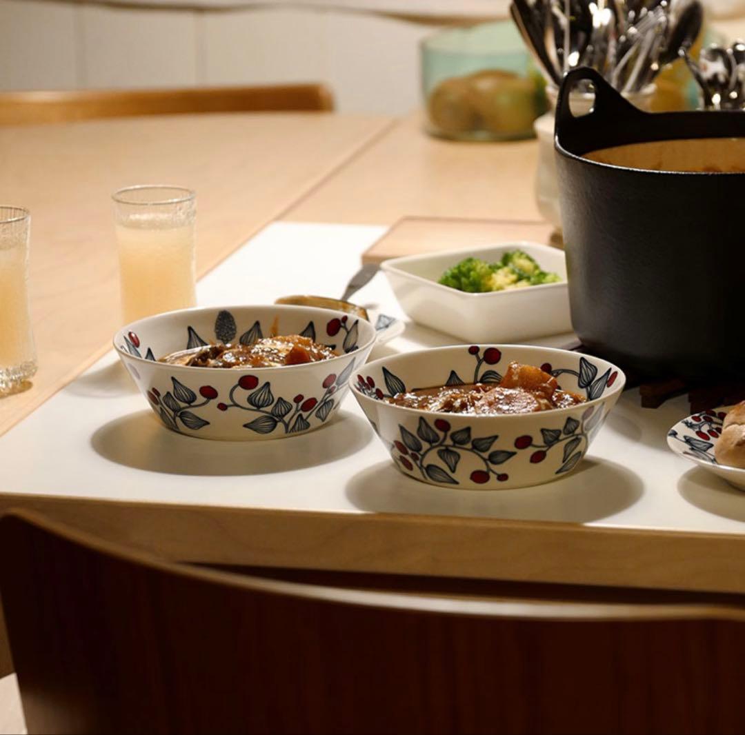 【新品　2枚】アラビア　ルノ フロストベリー　17cm　ボウル　記念ロゴ