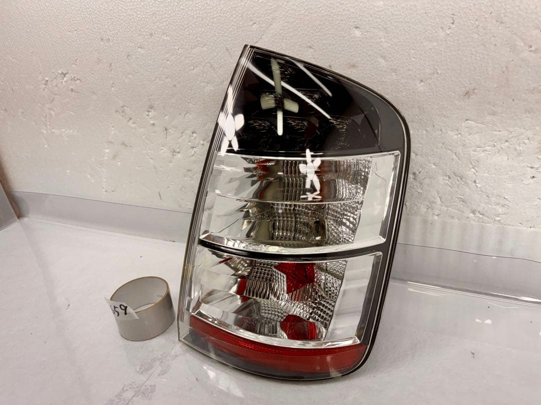 トヨタ プリウス 20系 NHW20 右 LED テール ランプ