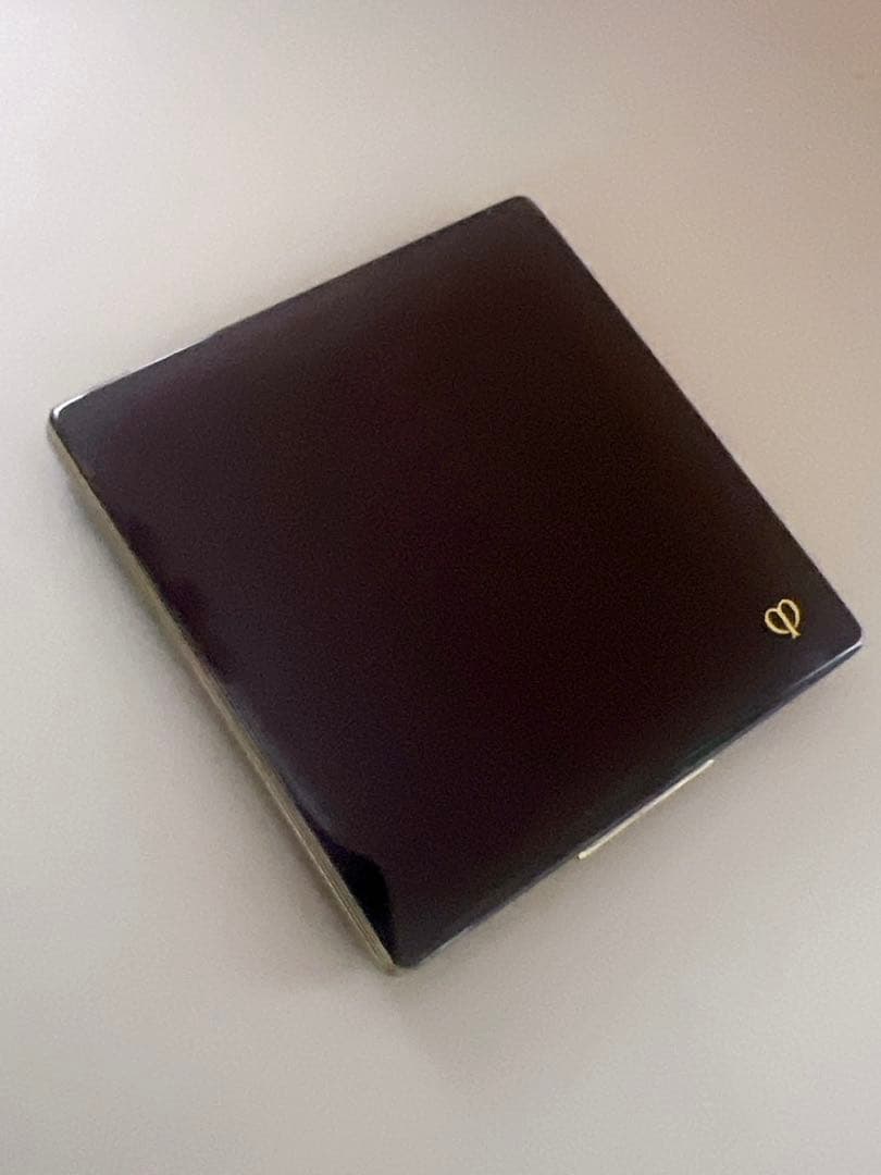 【1度のみ使用】プードルコンパクトエッセンシャルn エレガントスリム