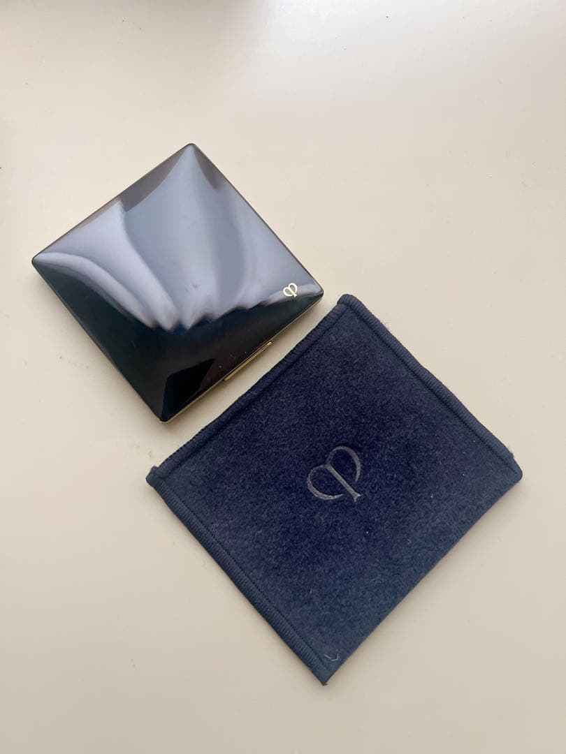 【1度のみ使用】プードルコンパクトエッセンシャルn エレガントスリム