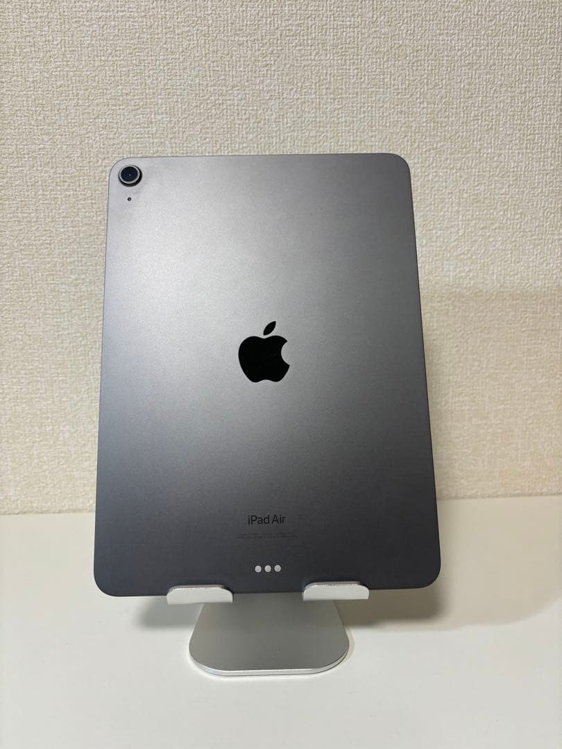 【美品】iPad Air 第5世代 Wi-Fiモデル スペースグレー