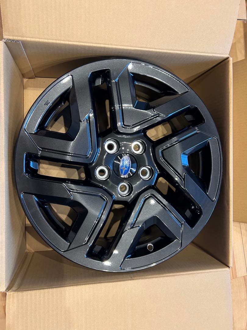 【SL型フォレスター新車外し】ダークメタリック塗装18インチ純正ホイールNo.4