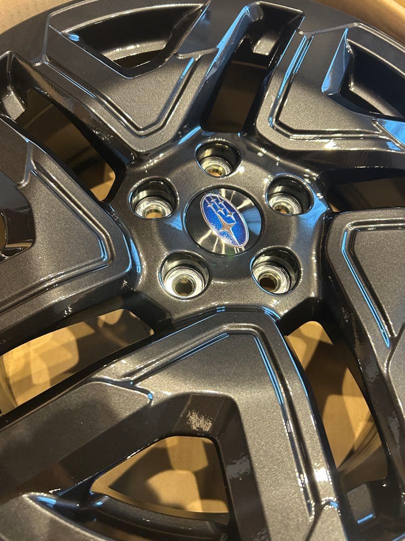 【SL型フォレスター新車外し】ダークメタリック塗装18インチ純正ホイールNo.4