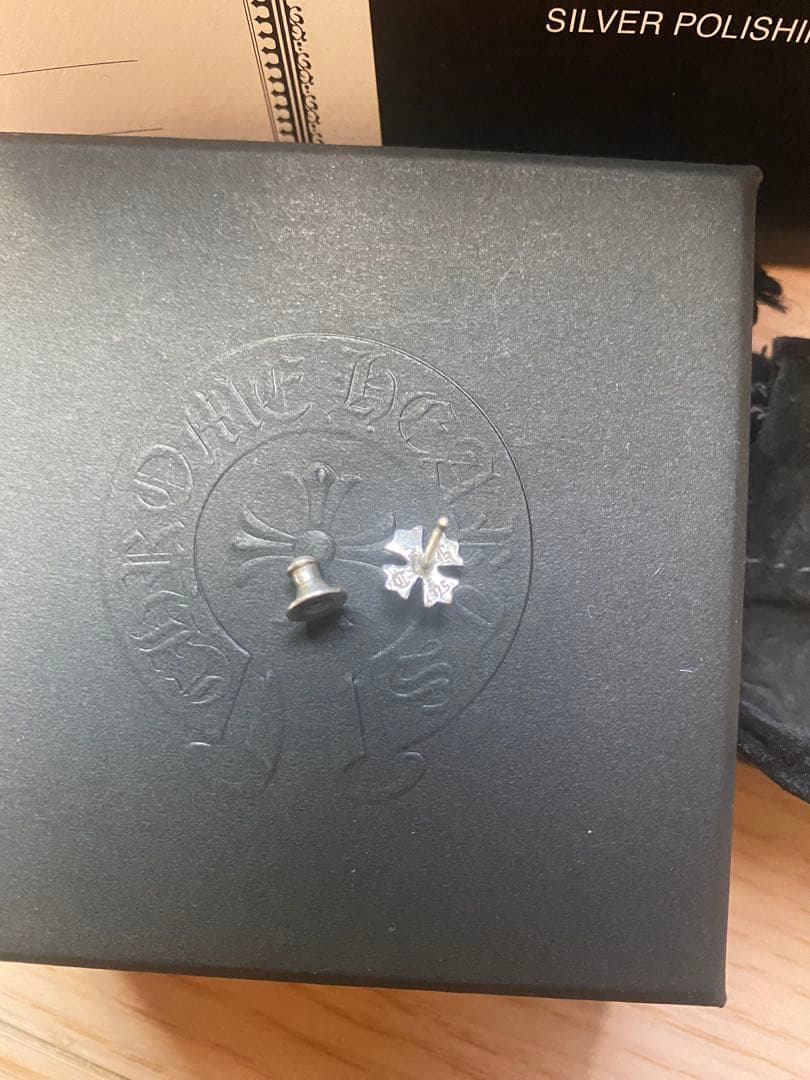 正規品　クロムハーツ　CHプラススタッドピアス