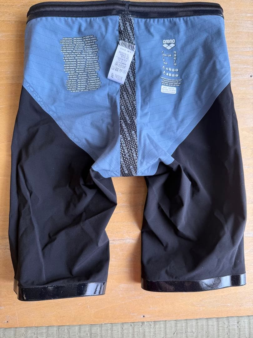 水着・ラッシュガード arena CARBON AIR2