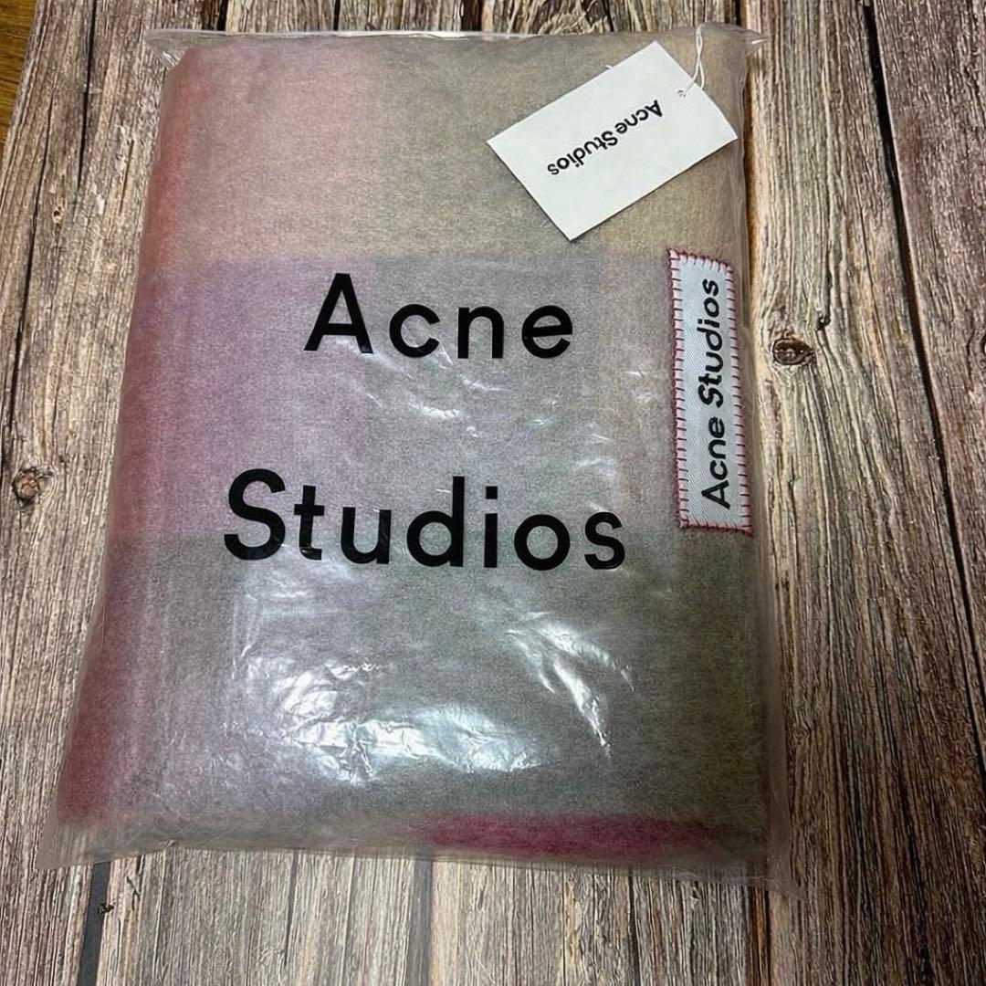 新品未使用Acne Studios モヘアチェックスカーフ
