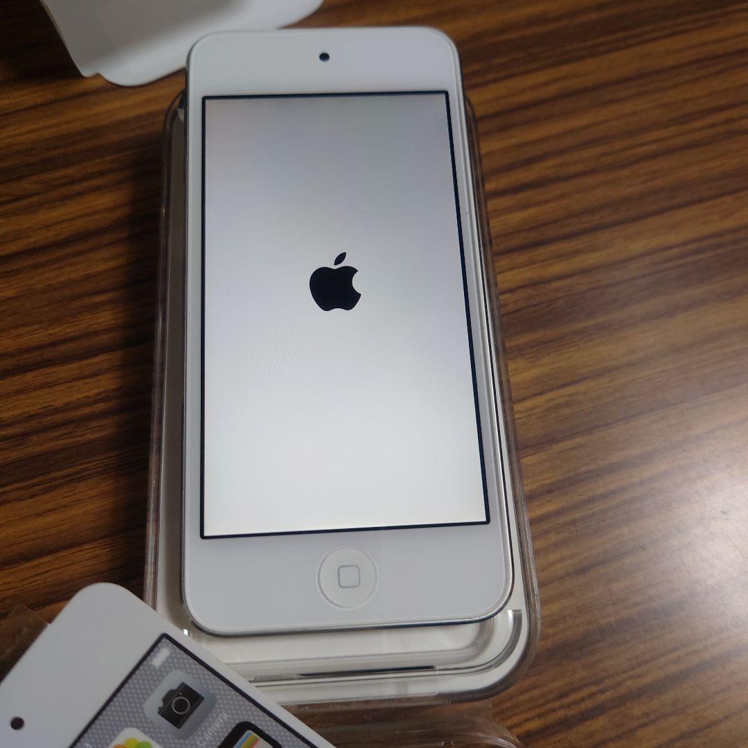 【新品同様】iPod touch 第6世代 シルバー 64GB