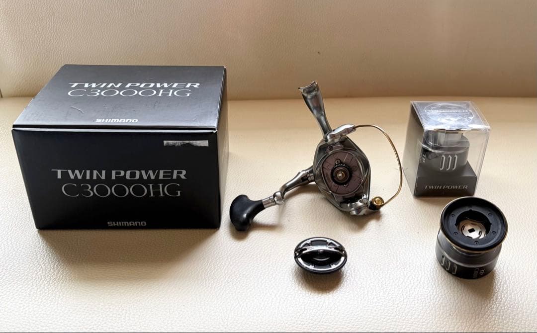SHIMANO TWIN POWER C3000HG スピニングリール
