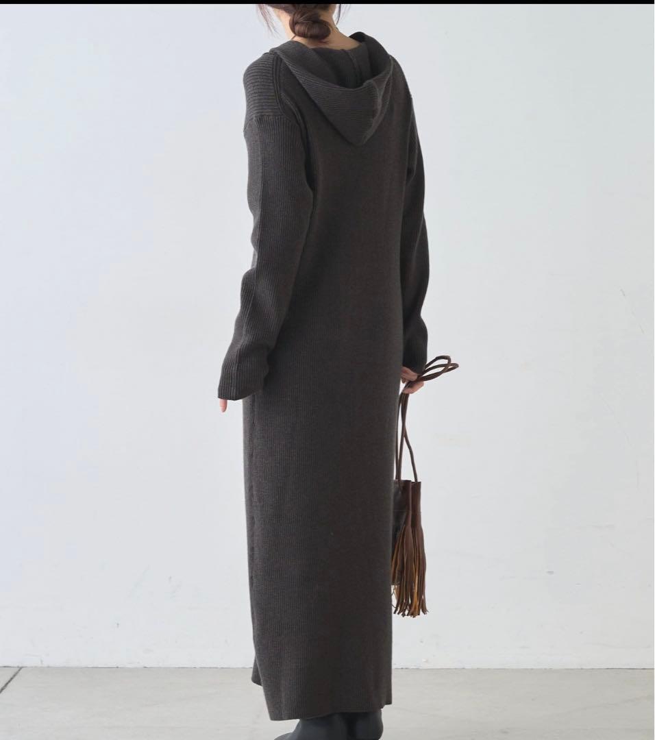 新品　SHENERY （シーナリー）　フーデットジップワンピース