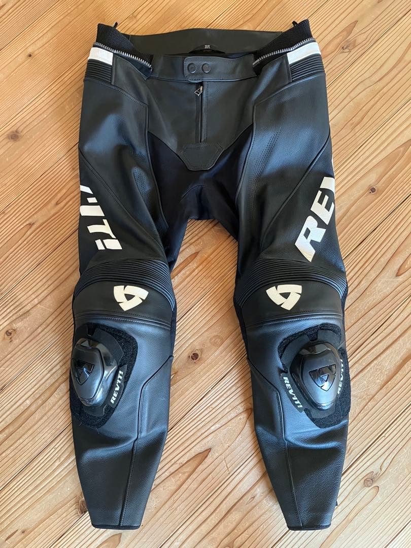REV'IT! ブラック革ツナギ