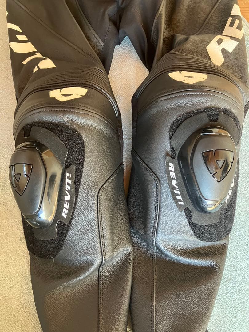 REV'IT! ブラック革ツナギ