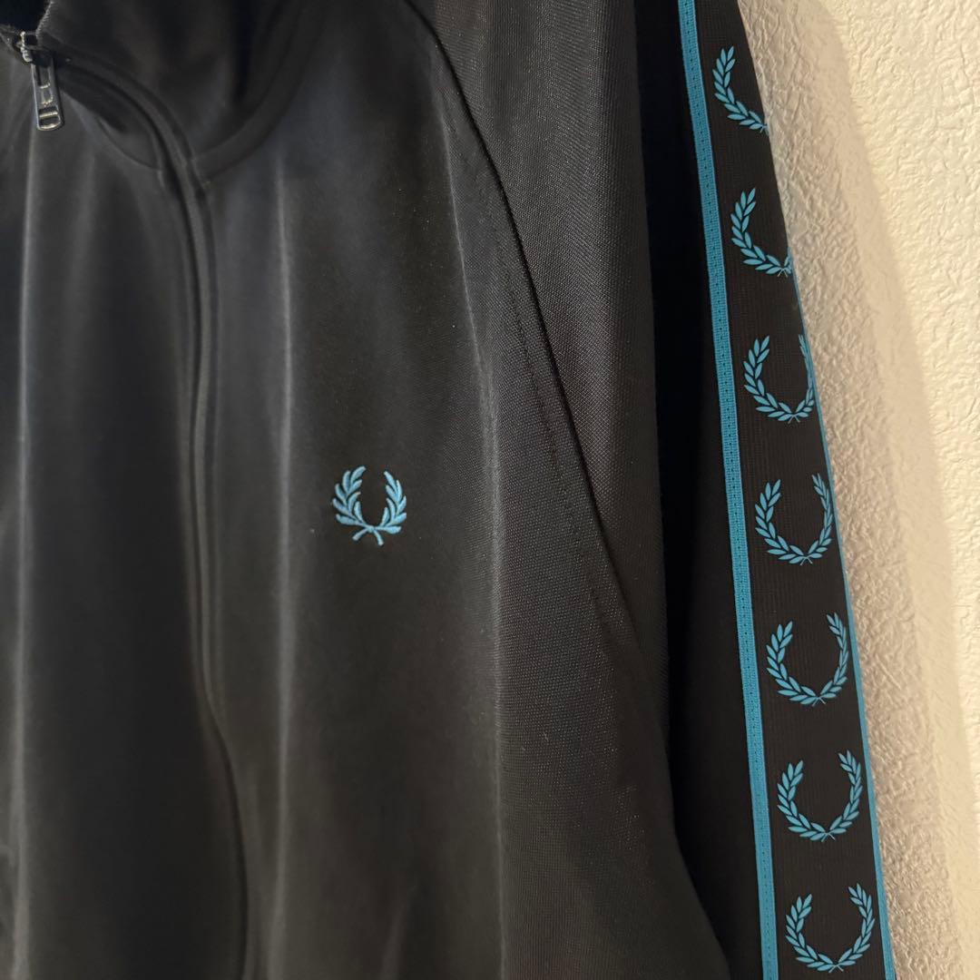 FRED PERRY トラックジャケット　J5557 フルジップ　フレッドペリー
