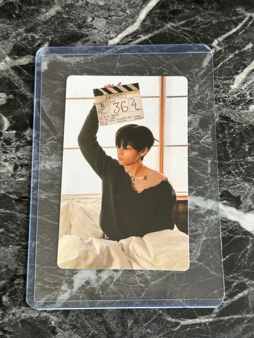 BTS V テヒョン FRIENDS JPFC 特典 フォトカード テテ　トレカ
