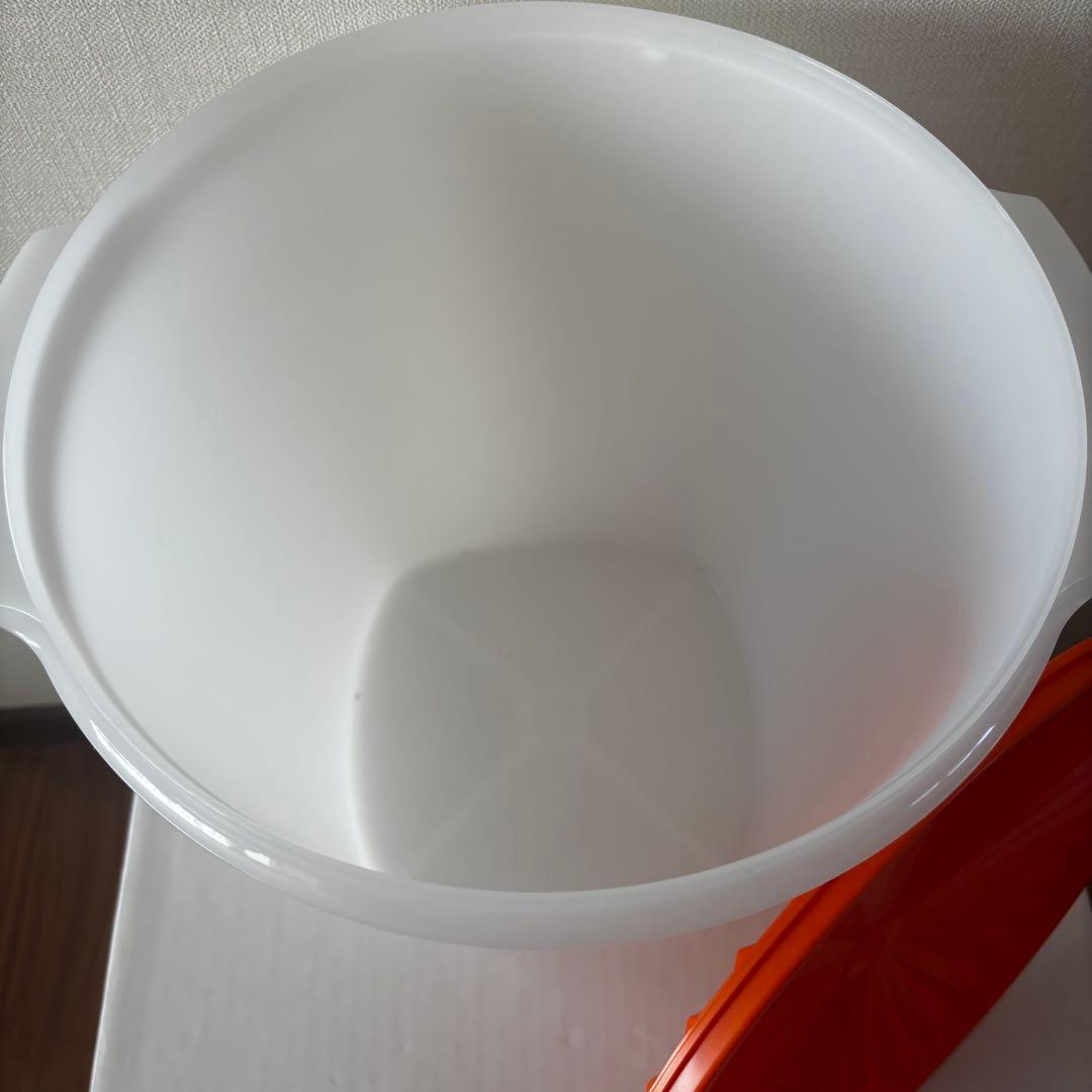 タッパーウエア　マキシクイーンデコレーター　2個セット　新品