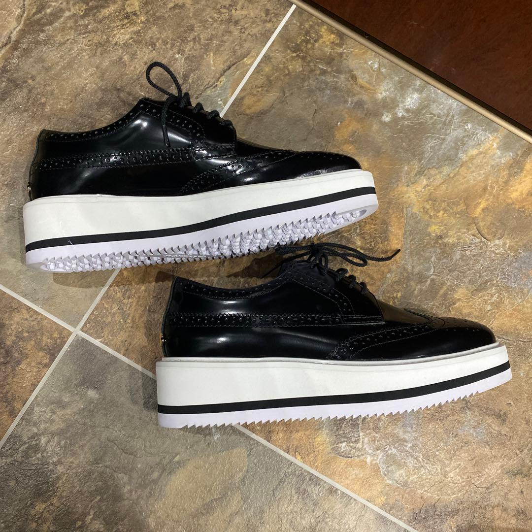 最終価格　レディース　ゴルフシューズ23.5センチ