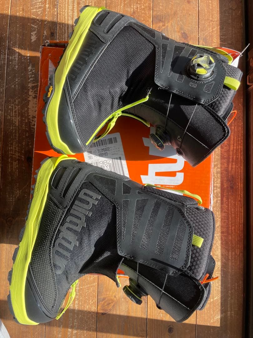 【新品】Thirtytwoレディース　スノーボードブーツ　23.5cm