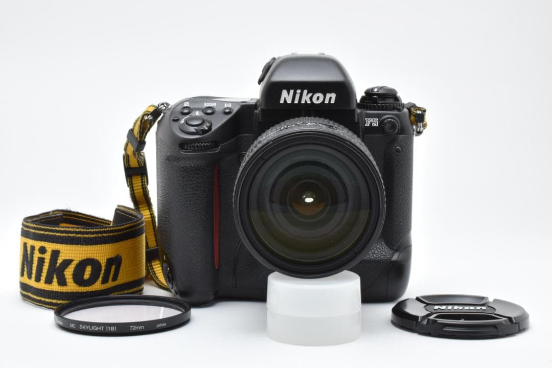 ニコン　Nikon F5 AF Nikkor 24-120m F3.5-5.6