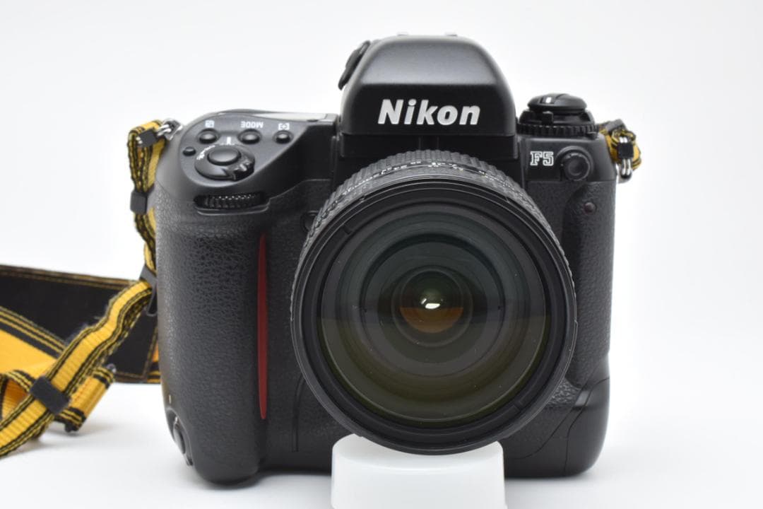 ニコン　Nikon F5 AF Nikkor 24-120m F3.5-5.6