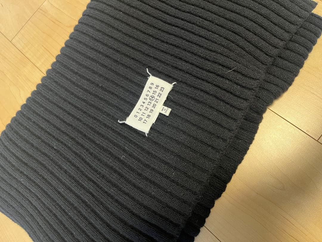 メゾンマルタンマルジェラ　リブウールデザインロングマフラー