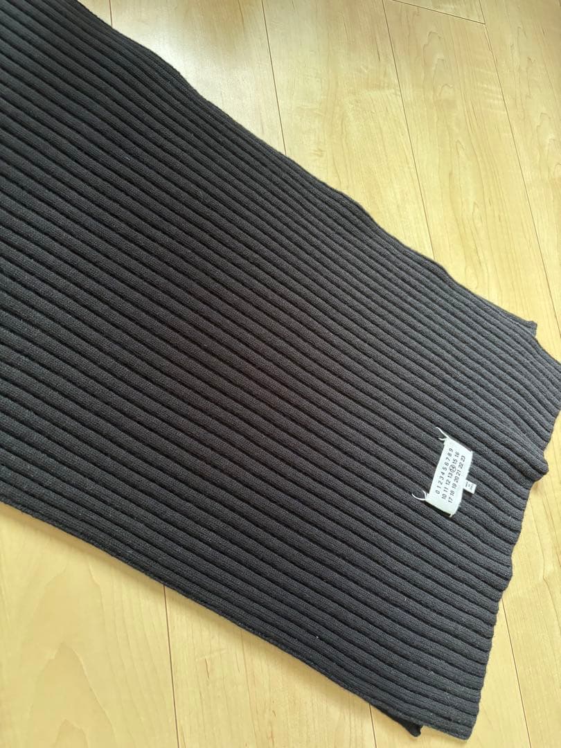 メゾンマルタンマルジェラ　リブウールデザインロングマフラー