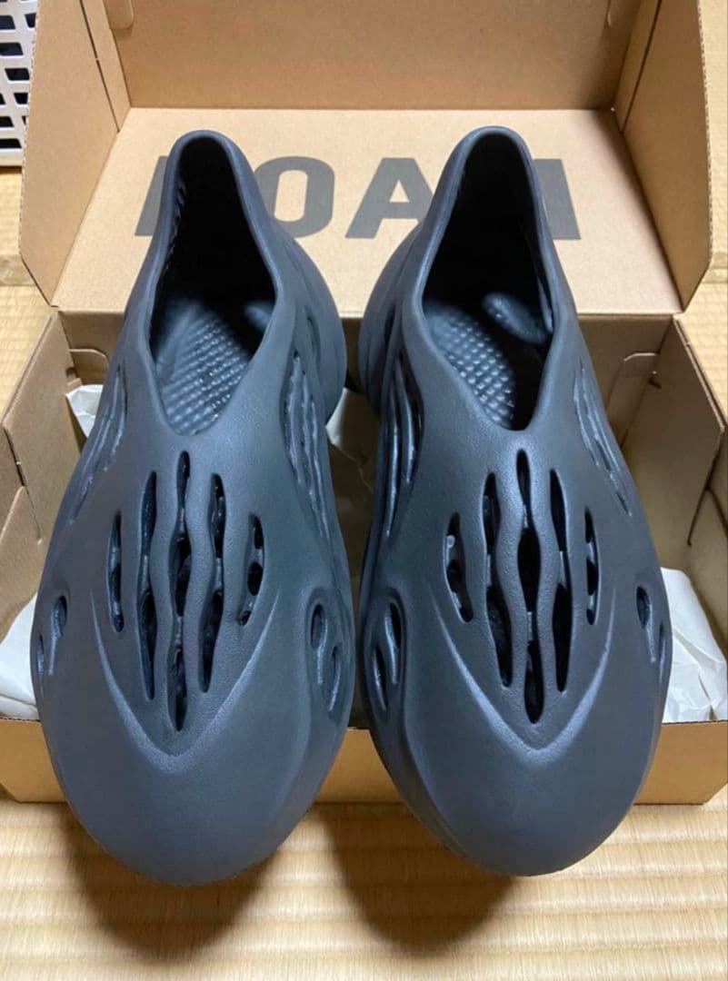 adidas イージーフォームランナー カーボン YEEZY 28.5cm