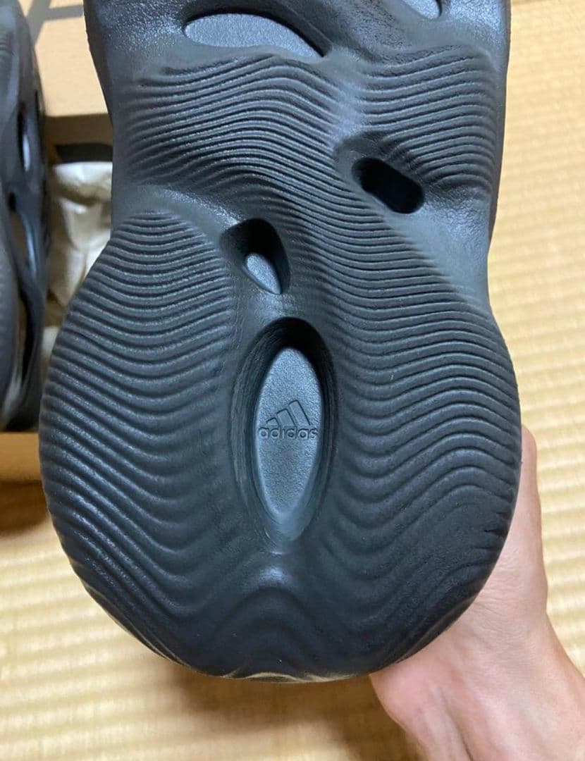 adidas イージーフォームランナー カーボン YEEZY 28.5cm