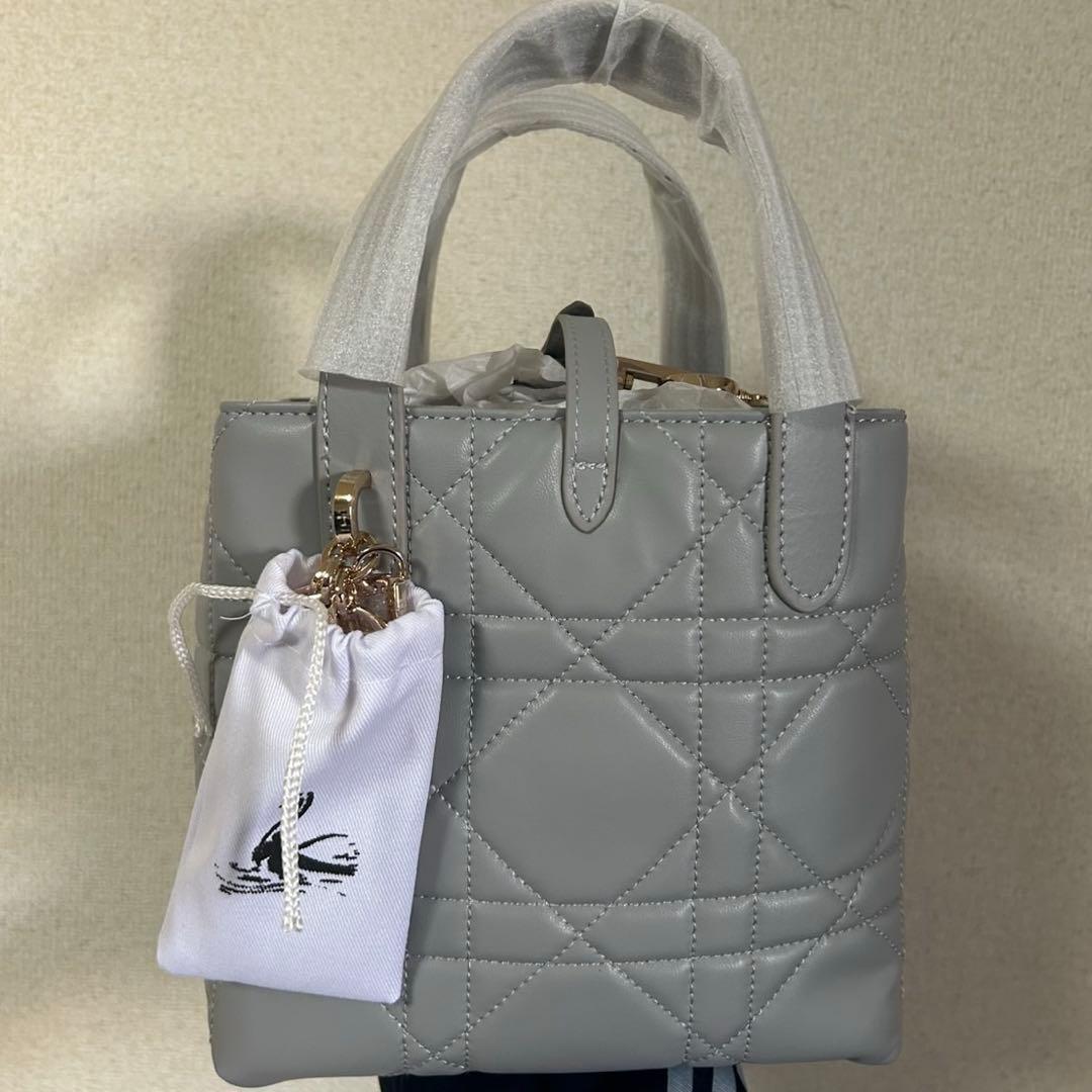 明日まで出品　ノベルティ　ショルダーバッグ