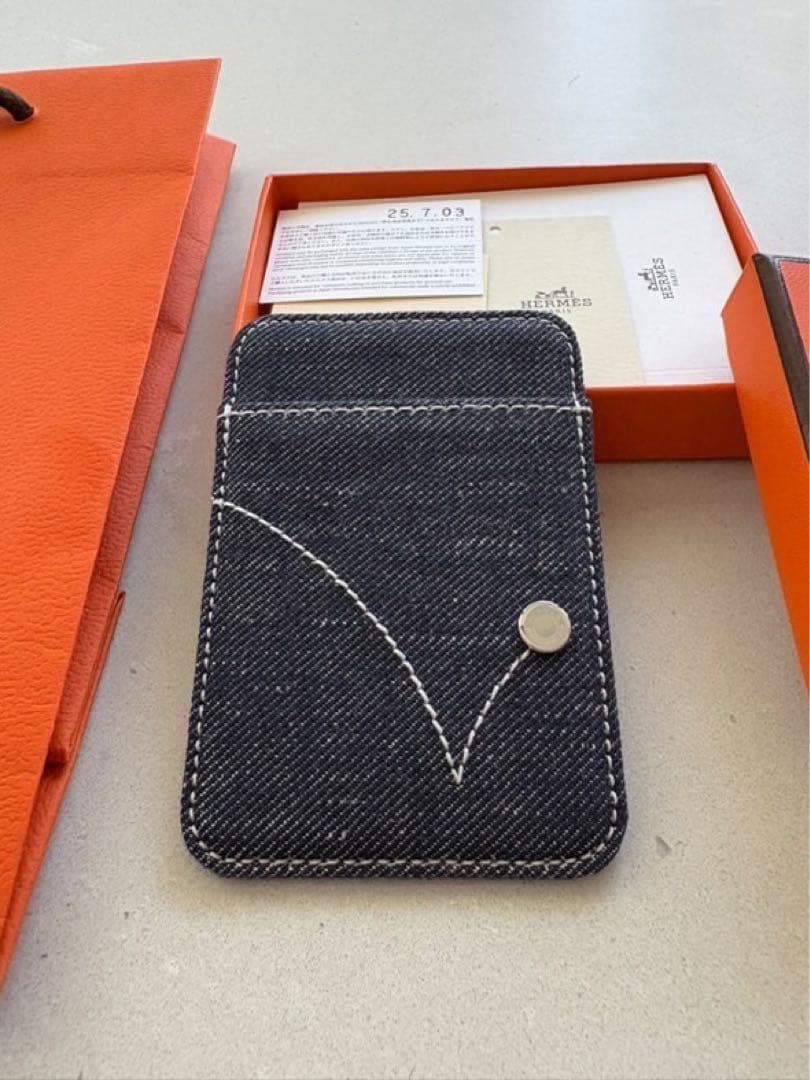 HERMES デニムカードケース ダークブルー　MagSafe エルメス