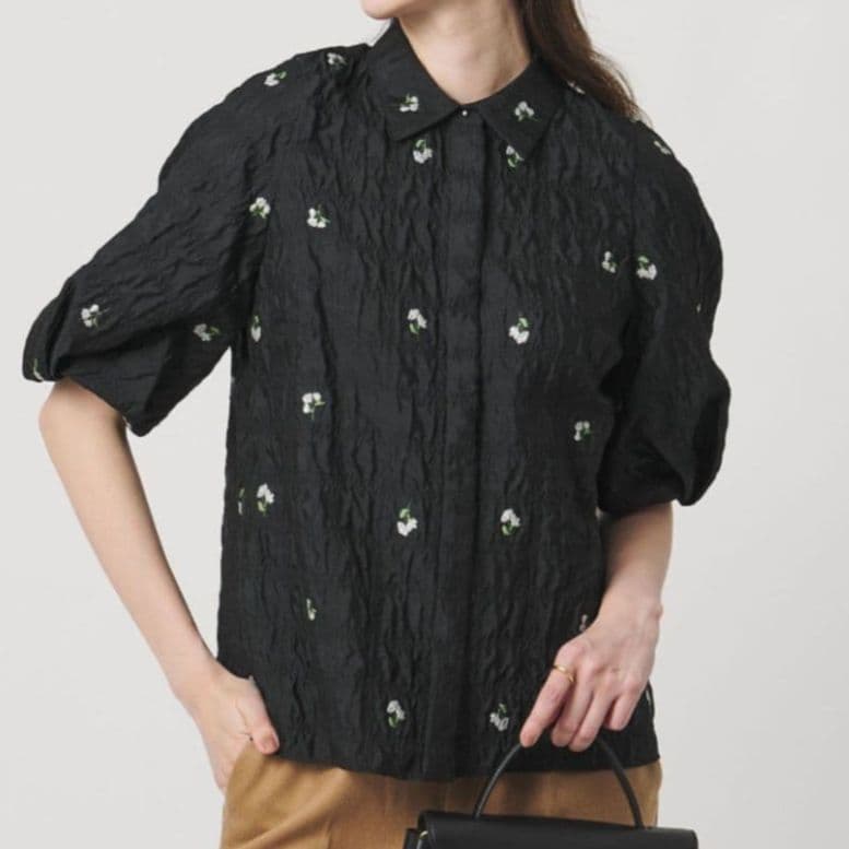 【期間限定値下】united arrows スクエアフラワージャガード ブラウス