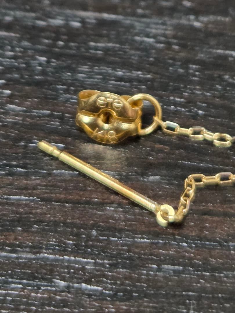 【綾瀬】ete K18ゴールド チェーンピアス