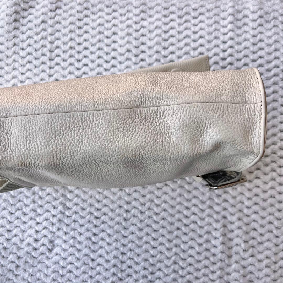 【美品】販売終了品 イアパピヨネ 《本革》柄ワイドテープショルダーバッグ