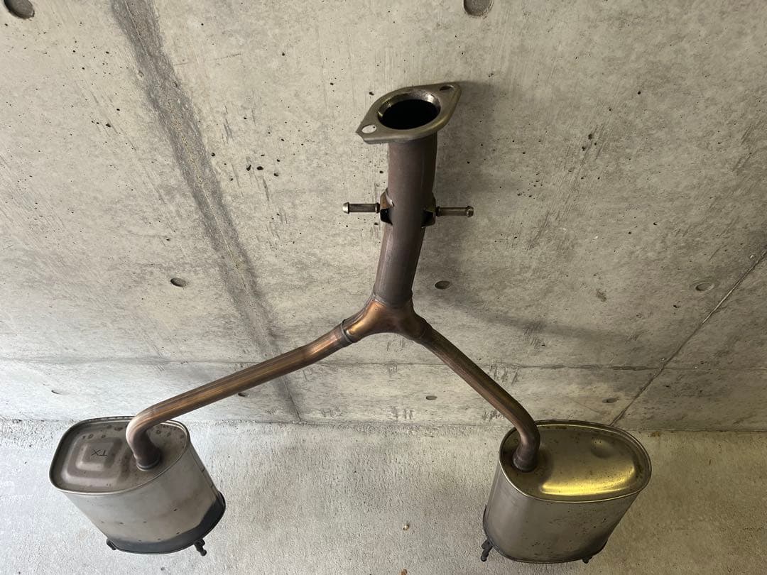 値下げしました！トヨタ 210クラウンアスリートハイブリッド後期 純正マフラー