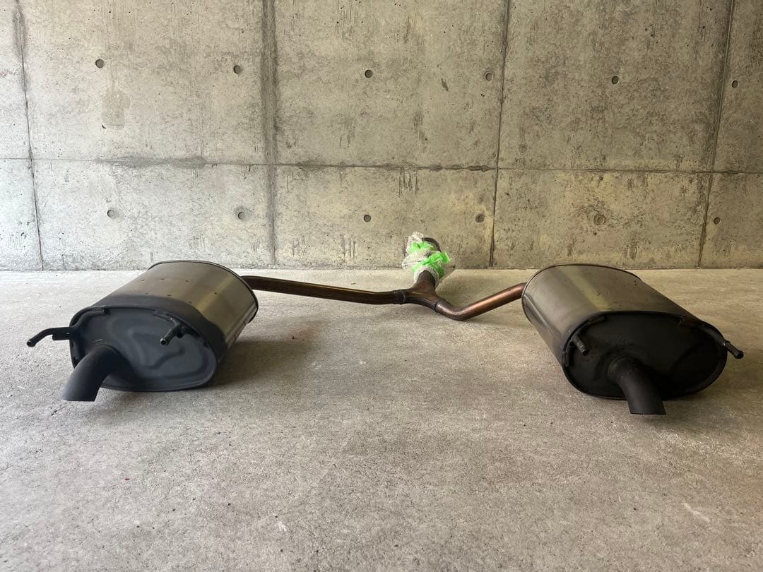 値下げしました！トヨタ 210クラウンアスリートハイブリッド後期 純正マフラー