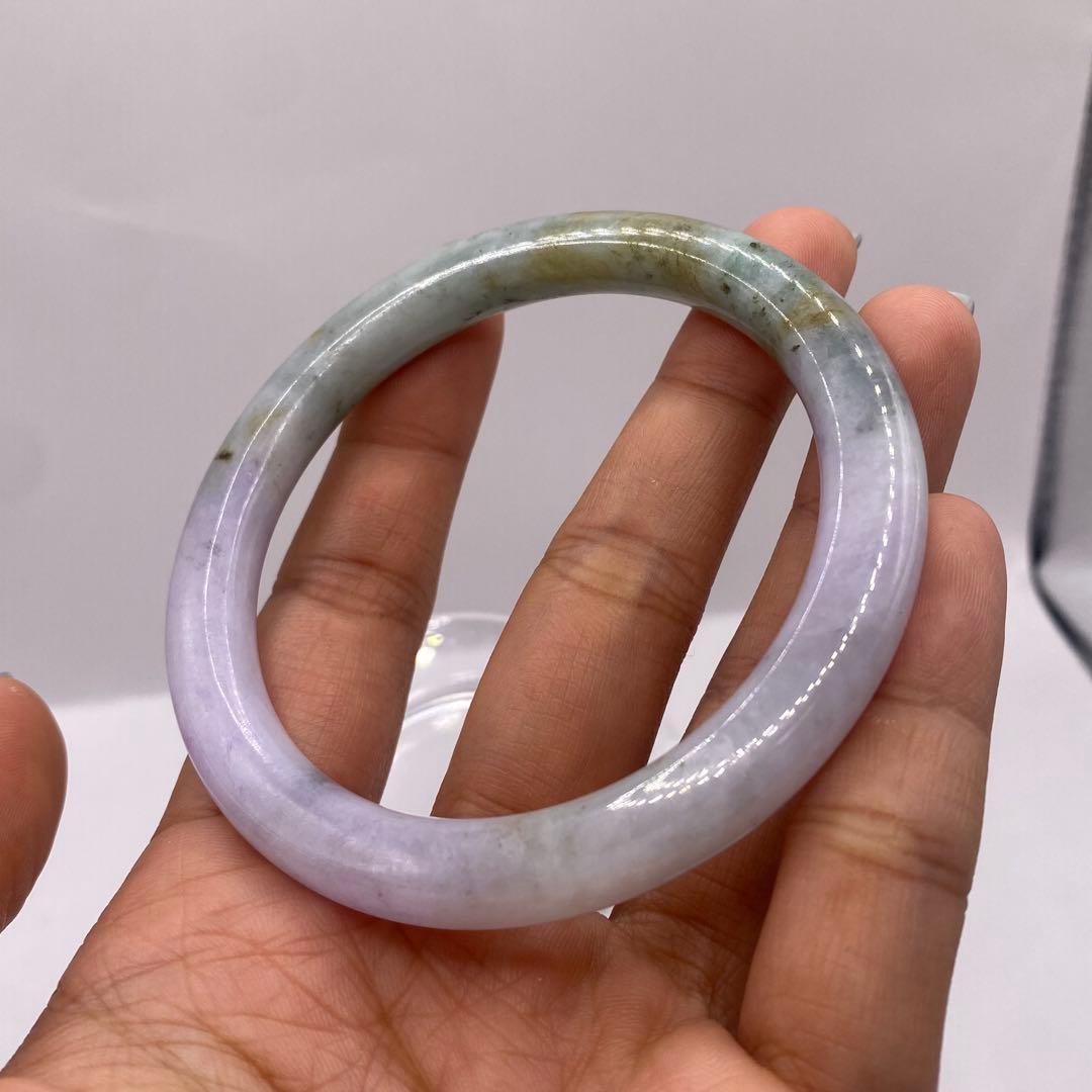 ミャンマー産　天然本翡翠　A貨　バングル 珍しい色‼️内径58.5mm 幅8mm