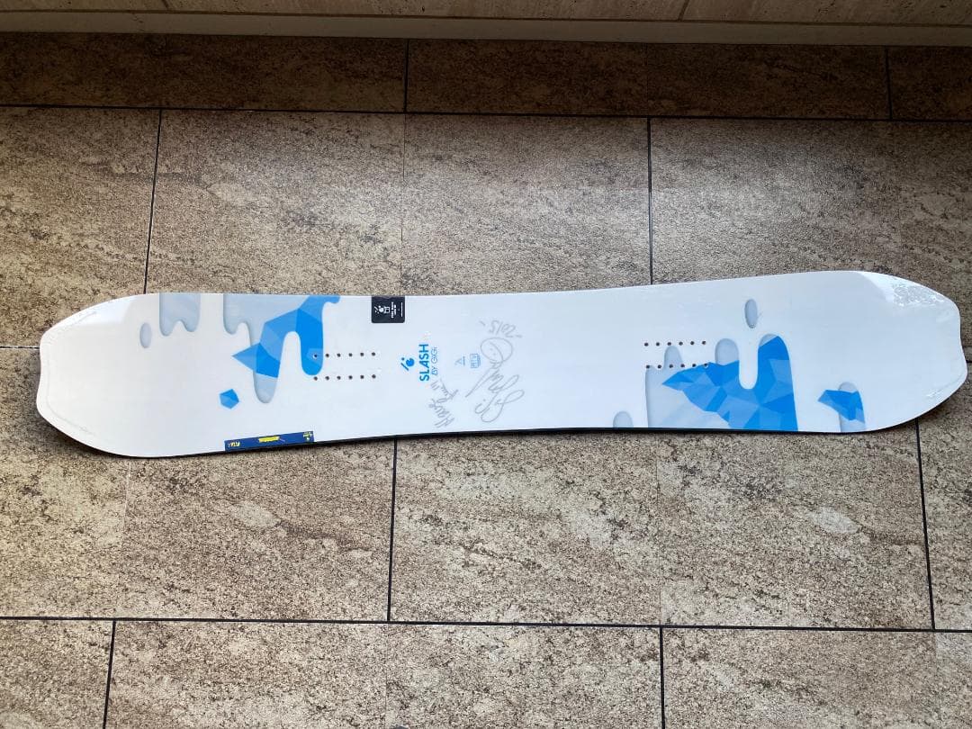 【新品】ギギ・ラフサイン入り　SLASH ATV158