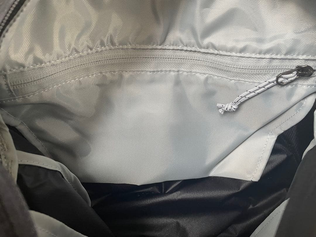 新品　アークテリクス TOTE ヒリアド トートバッグ Healiad 12L