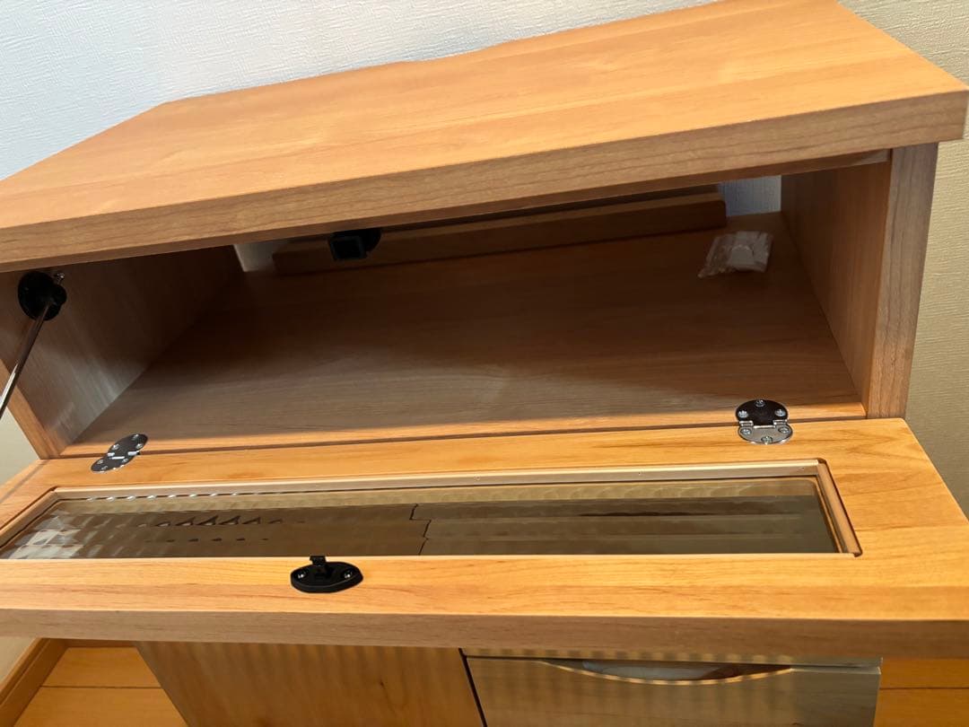 木製チェスト 3段 スライドドア ガラス窓付き