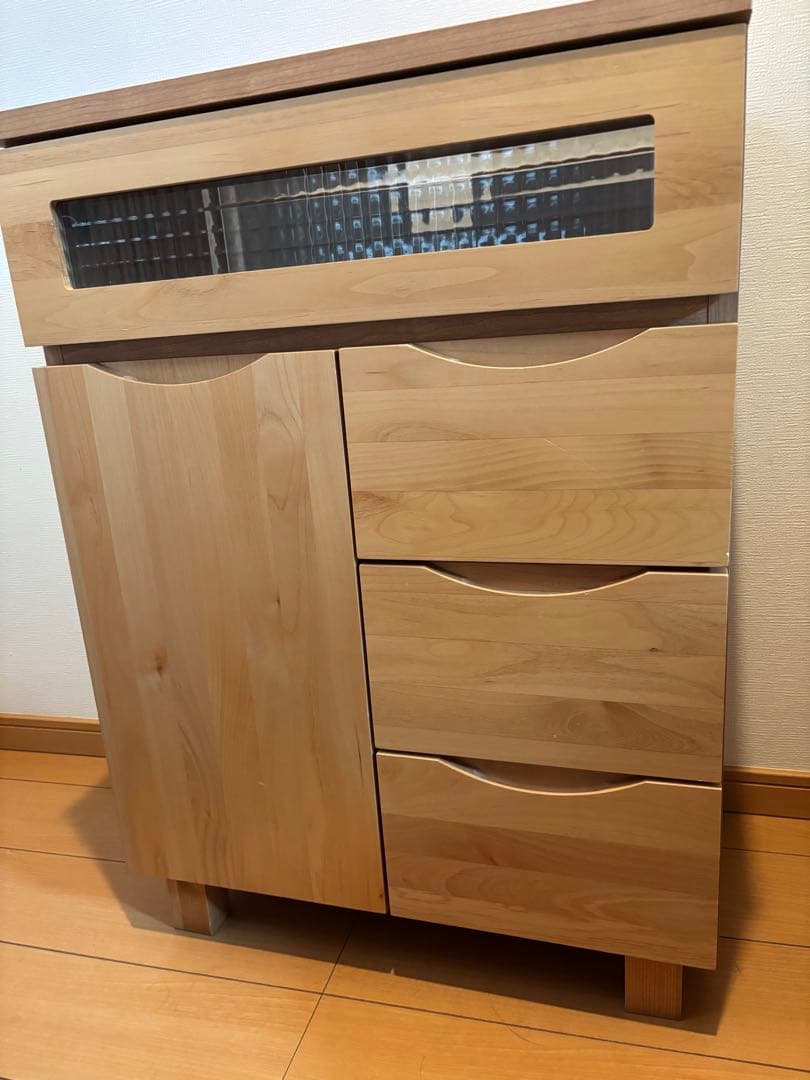 木製チェスト 3段 スライドドア ガラス窓付き