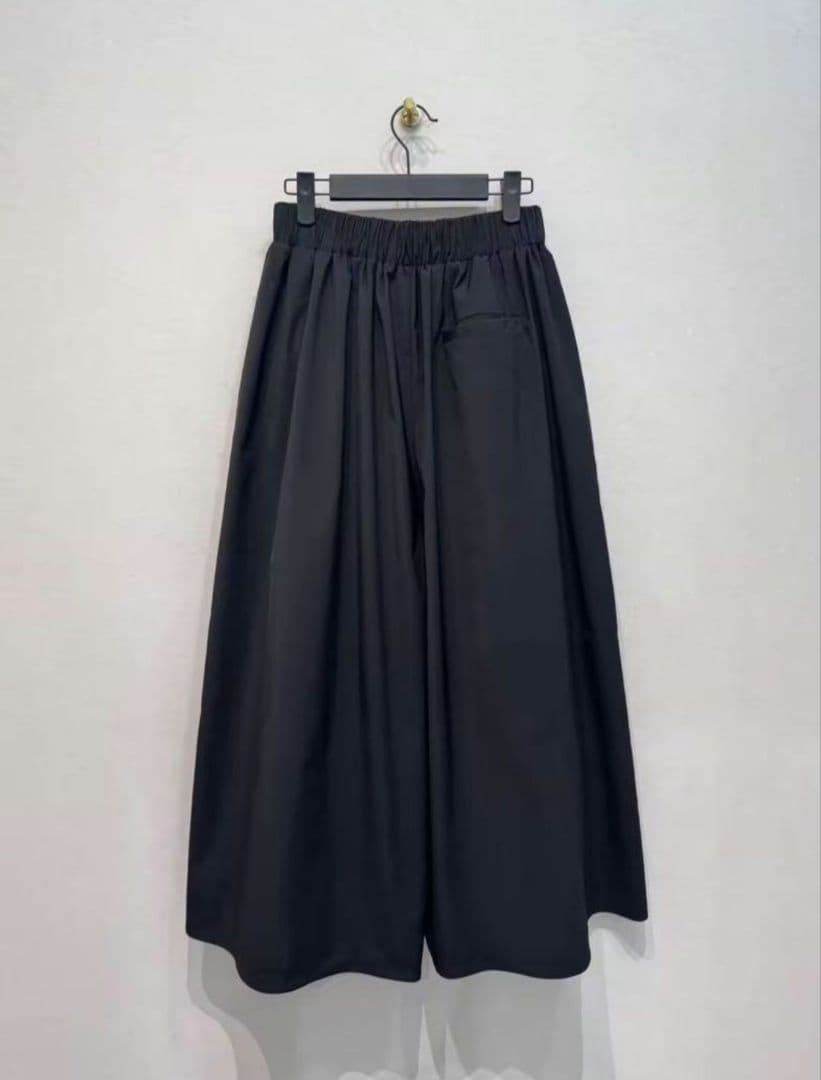 machatt メモリーキュロットパンツ ブラック