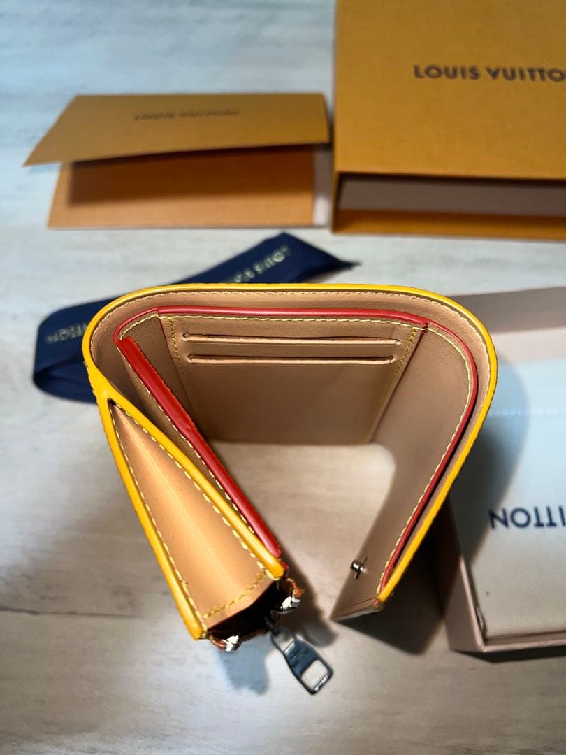 ヴィトン折り財布　付属品完品　極美品　最終値下げ