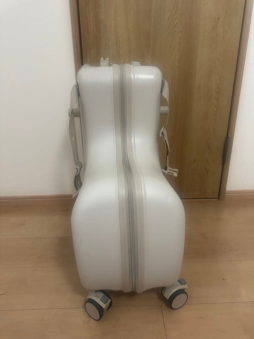 NORICCO ノリッコ　子どもが乗れるキャリーケース　パステルベージュ