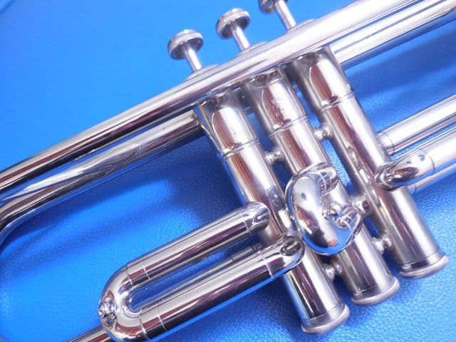 YAMAHA YTR-135 トランペット シルバー 銀 本体 管楽器 ケース付