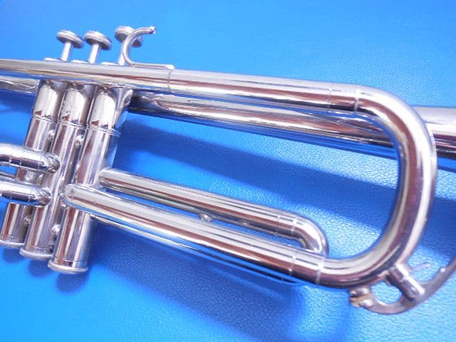 YAMAHA YTR-135 トランペット シルバー 銀 本体 管楽器 ケース付
