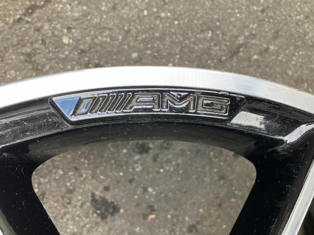 Mercedes Benz C43 AMG 2018 フロントホイール19インチ