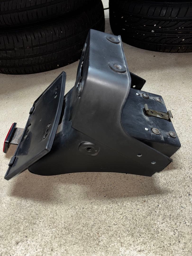 ゼファー400 リアフェンダー