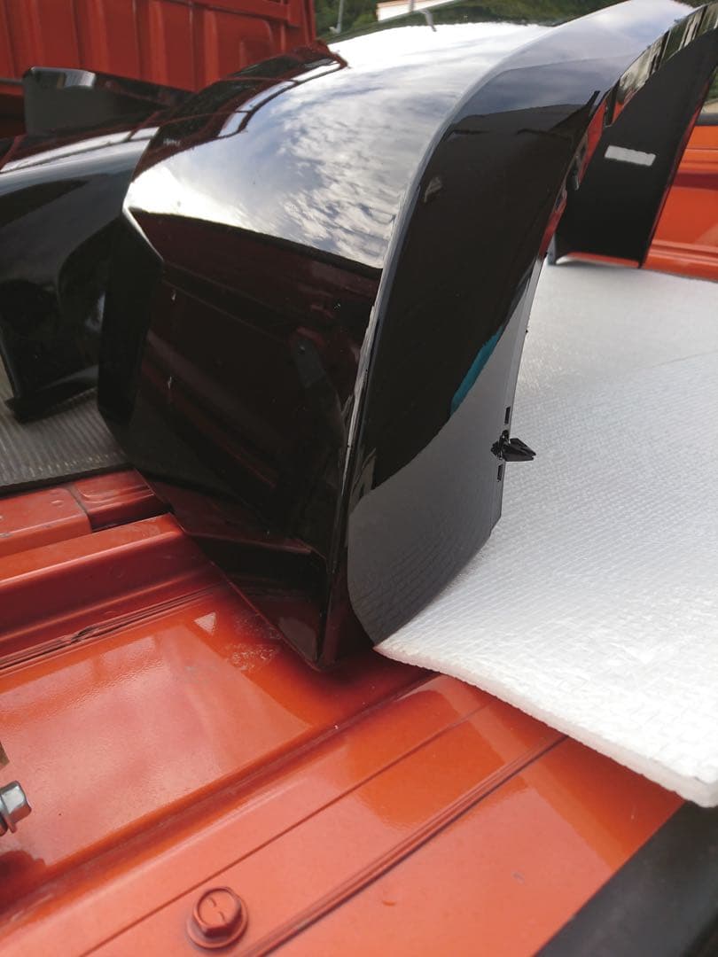 こう 　JKラングラー　フェンダー